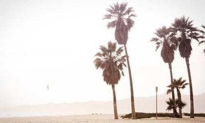 伦理强化学习:基于康德绝对命令的价值对齐 - 学术研究文章配图